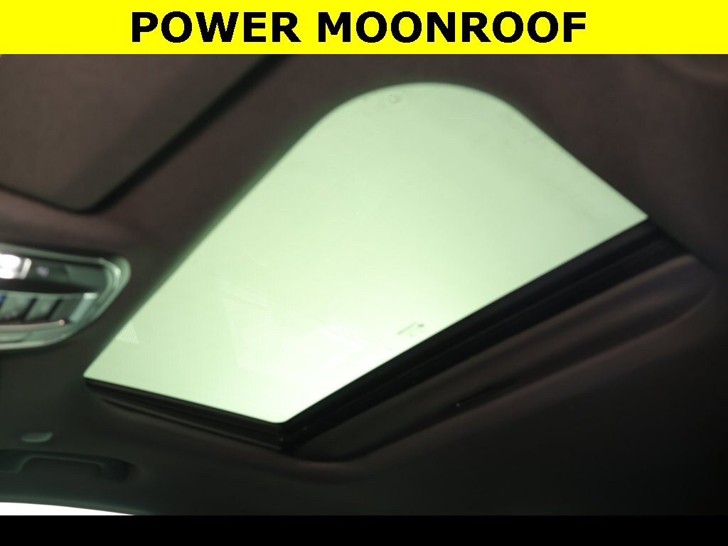 2025 Jeep Grand Cherokee Laredo photo 3