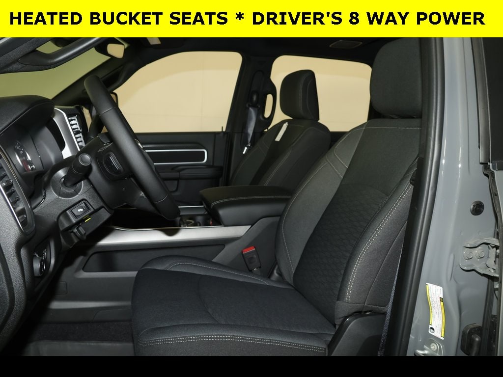 New 2026 Ram 2500 BIG HORN CREW CAB 4X4 6'4 BOX Pickup