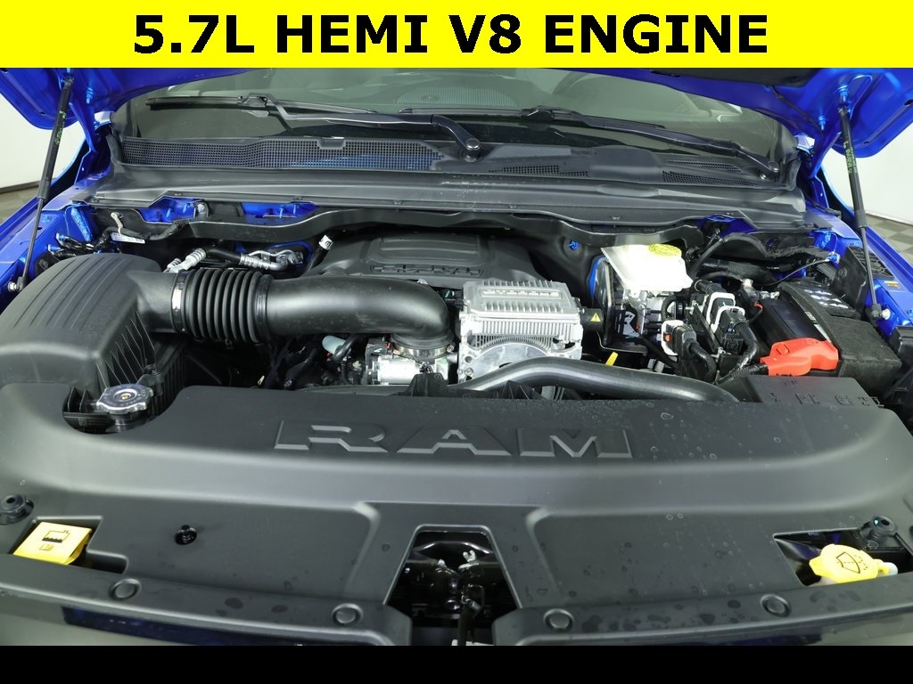 New 2026 Ram 1500 BIG HORN CREW CAB 4X4 5'7 BOX Pickup