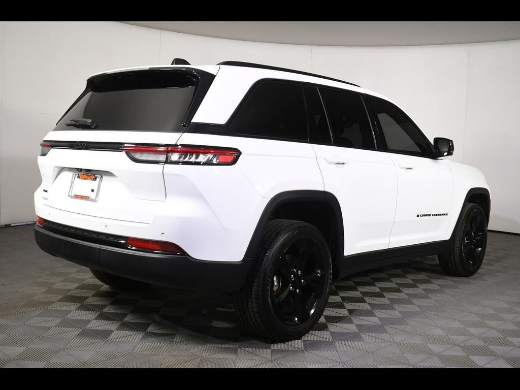 Used 2023 Jeep Grand Cherokee Altitude with VIN 1C4RJHAG1PC541243 for sale in Massillon, OH