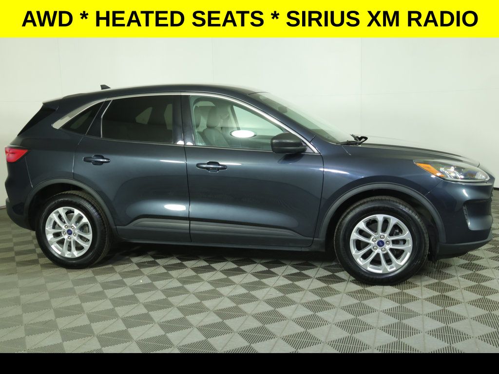 Used 2022 Ford Escape SE with VIN 1FMCU9G65NUA14598 for sale in Massillon, OH