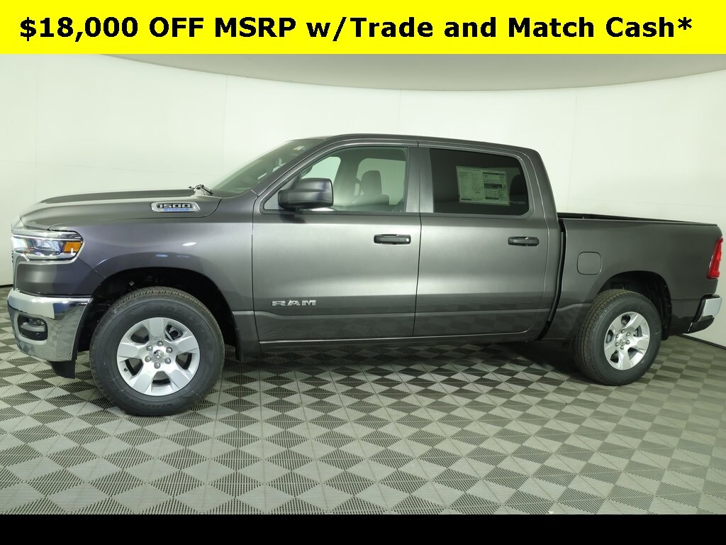 New 2025 Ram 1500 BIG HORN CREW CAB 4X4 5'7 BOX Pickup