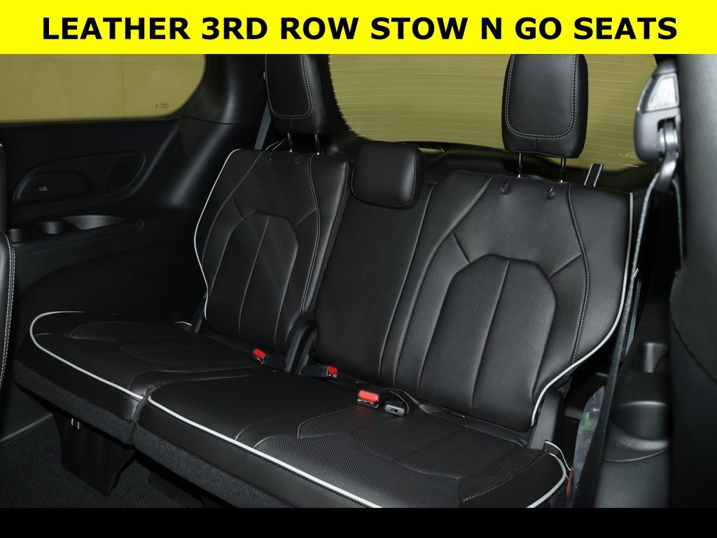 2026 Chrysler Pacifica Limited - Photo 6