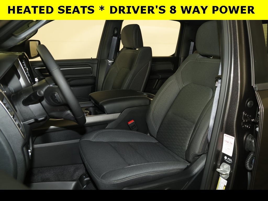 New 2026 Ram 1500 BIG HORN CREW CAB 4X4 5'7 BOX Pickup