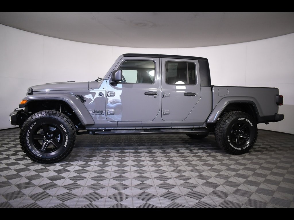 Used 2021 Jeep Gladiator Sport S with VIN 1C6HJTAG5ML595601 for sale in Massillon, OH