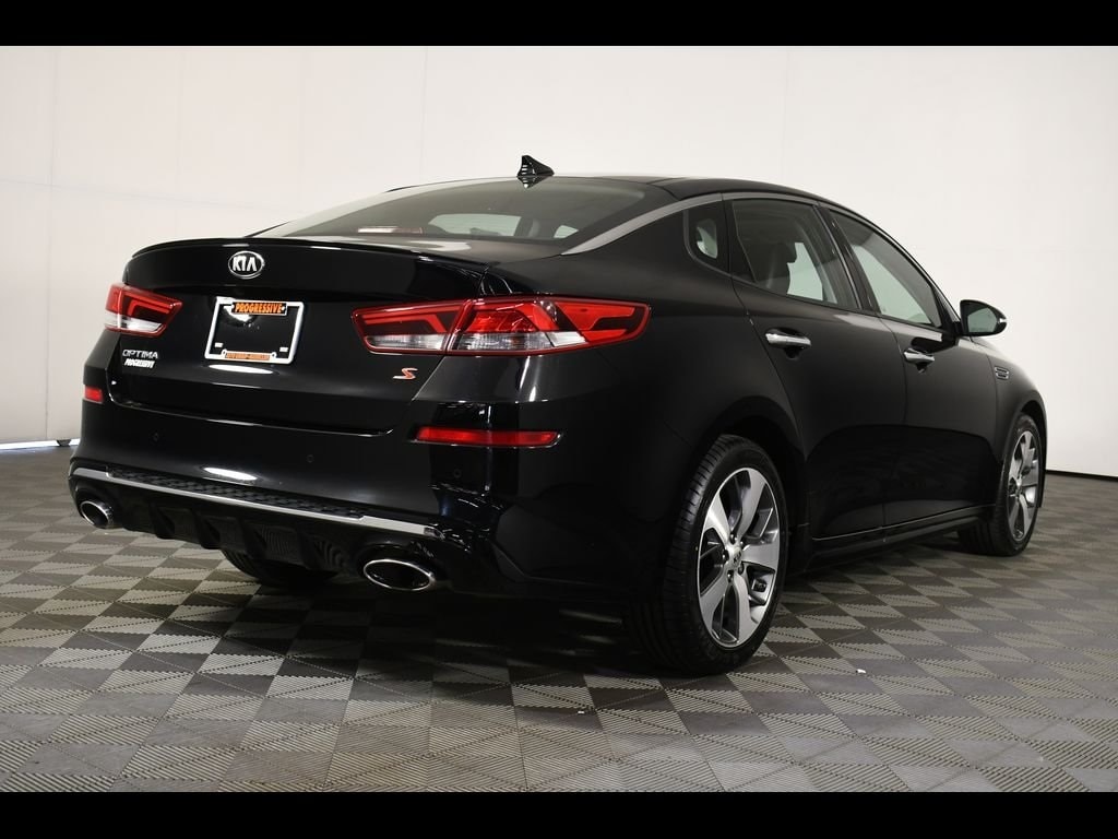 Used 2019 Kia Optima S with VIN 5XXGT4L34KG372218 for sale in Massillon, OH