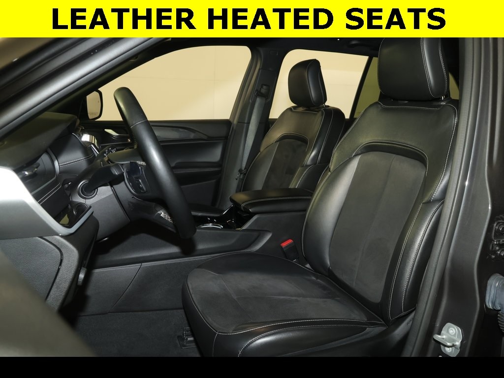 Used 2022 Jeep Grand Cherokee Altitude SUV