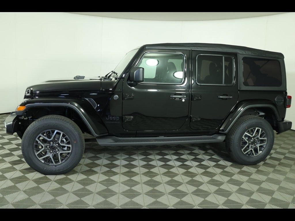 2026 Jeep Wrangler Sahara photo 2