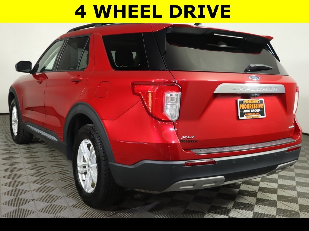 2021 Ford Explorer XLT photo 3