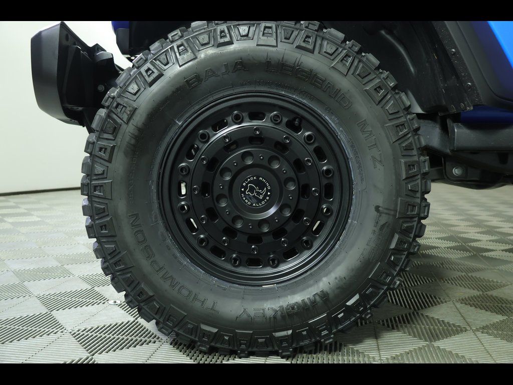 2025 Jeep Wrangler 4-Door Willys - Photo 3
