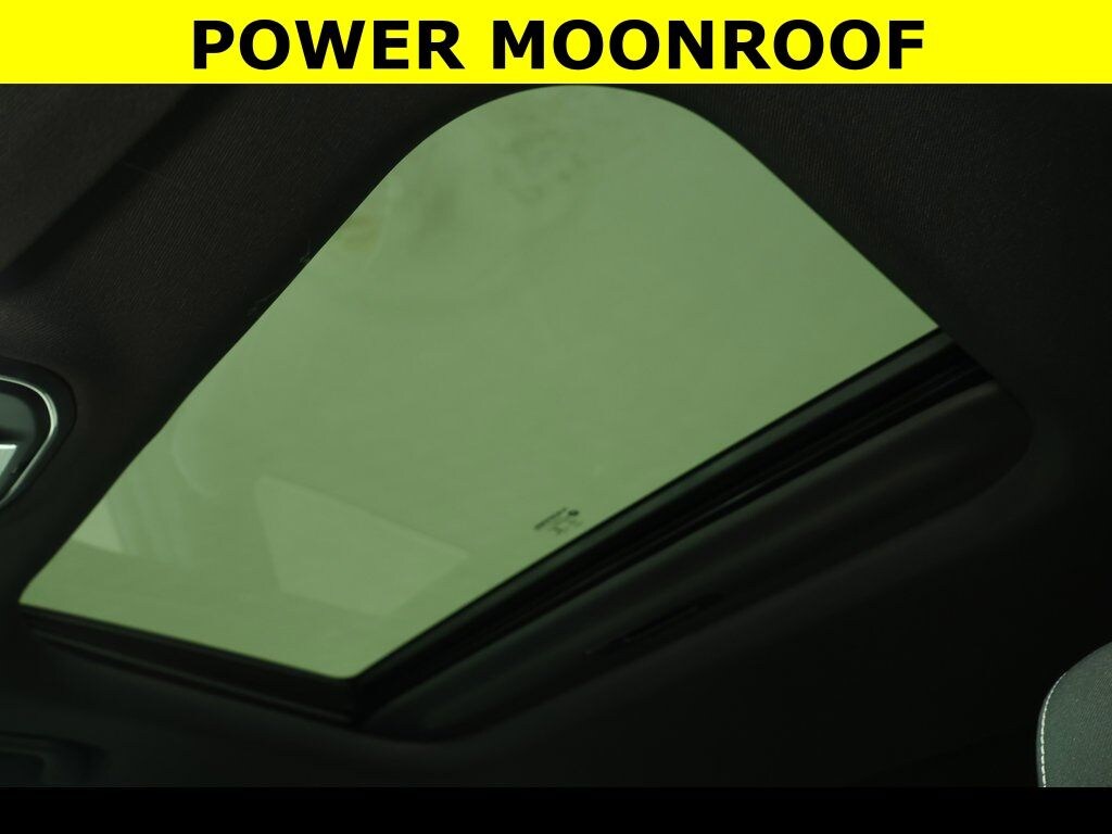 New 2025 Jeep Grand Cherokee L LAREDO X 4X4 Sport Utility