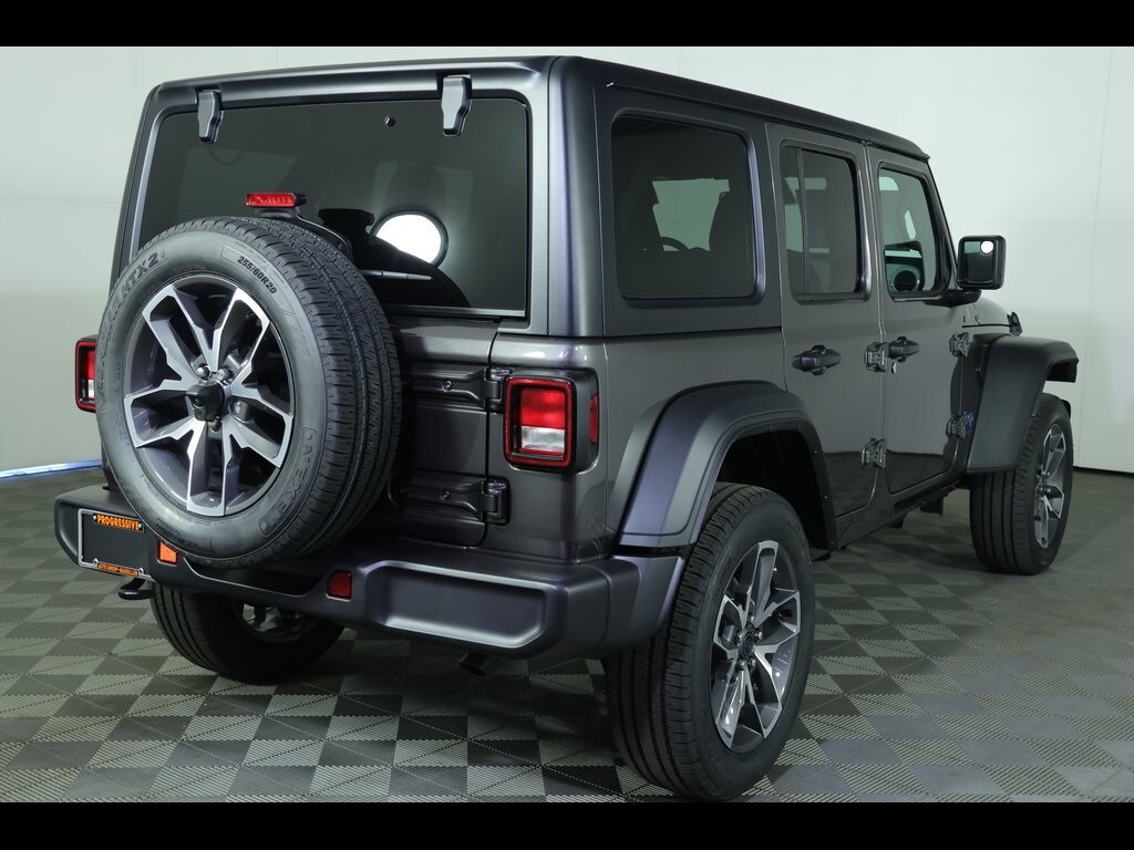 2025 Jeep Wrangler 4xe Sport S photo 2