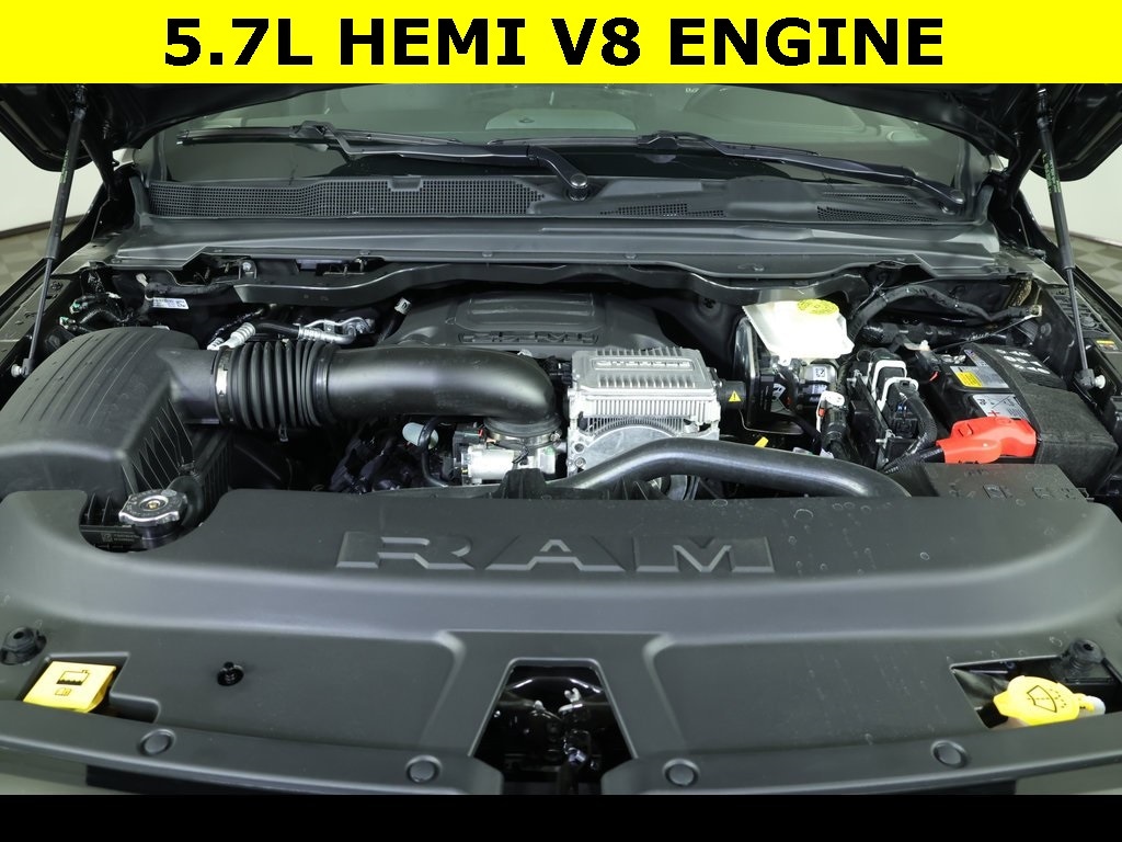 New 2026 Ram 1500 LARAMIE CREW CAB 4X4 5'7 BOX Pickup