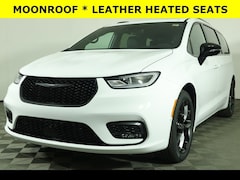 2026 Chrysler Pacifica LIMITED Passenger Van