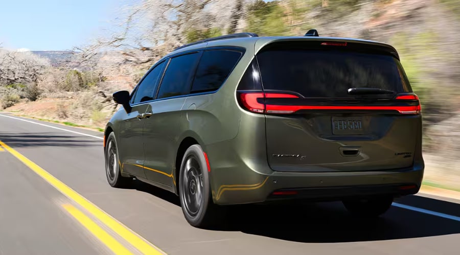 2027 Chrysler Pacifica Interior Stow n Go Progressive Chrysler Dodge Jeep Ram in Massillon, Ohio