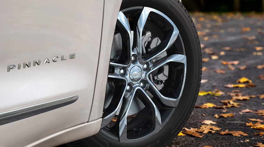2026 Chrysler Pacifica Side View Progressive Chrysler Jeep Dodge Ram in Massillon, OH