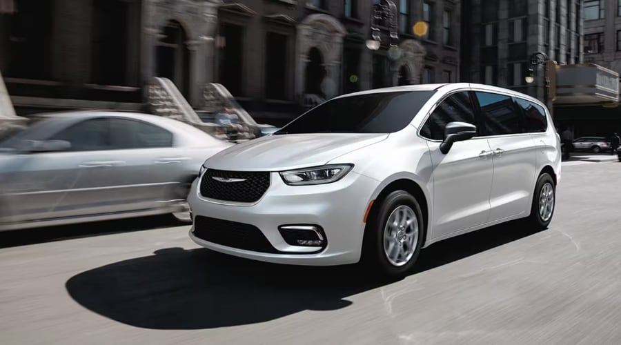 2026 Chrysler Pacifica Interior Stow n Go Progressive Chrysler Jeep Dodge Ram in Massillon, OH