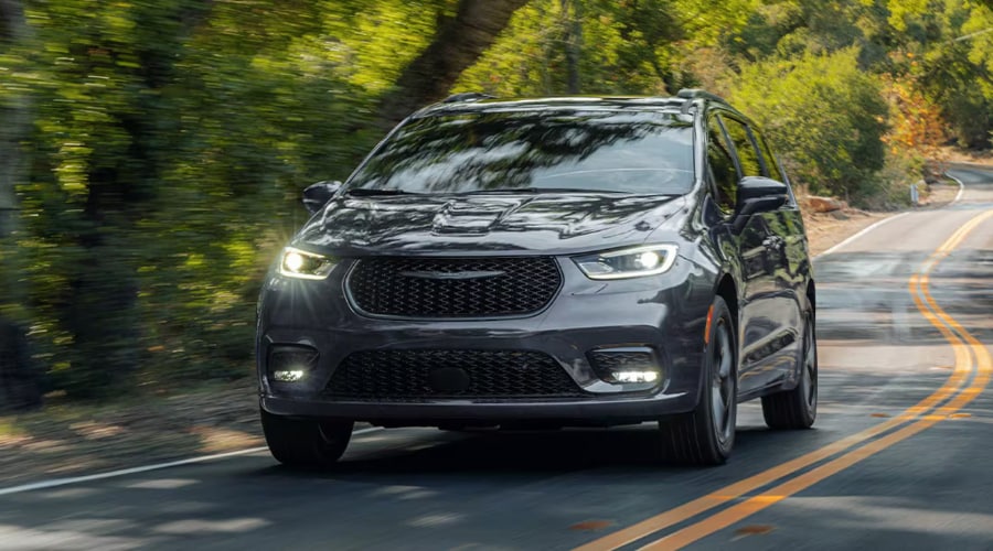 2026 Chrysler Pacifica Front Profile View Progressive Chrysler Jeep Dodge Ram in Massillon, OH