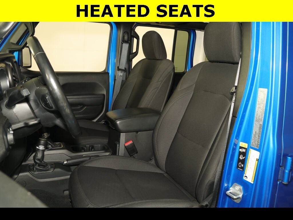 2022 Jeep Wrangler Unlimited High Tide photo 3