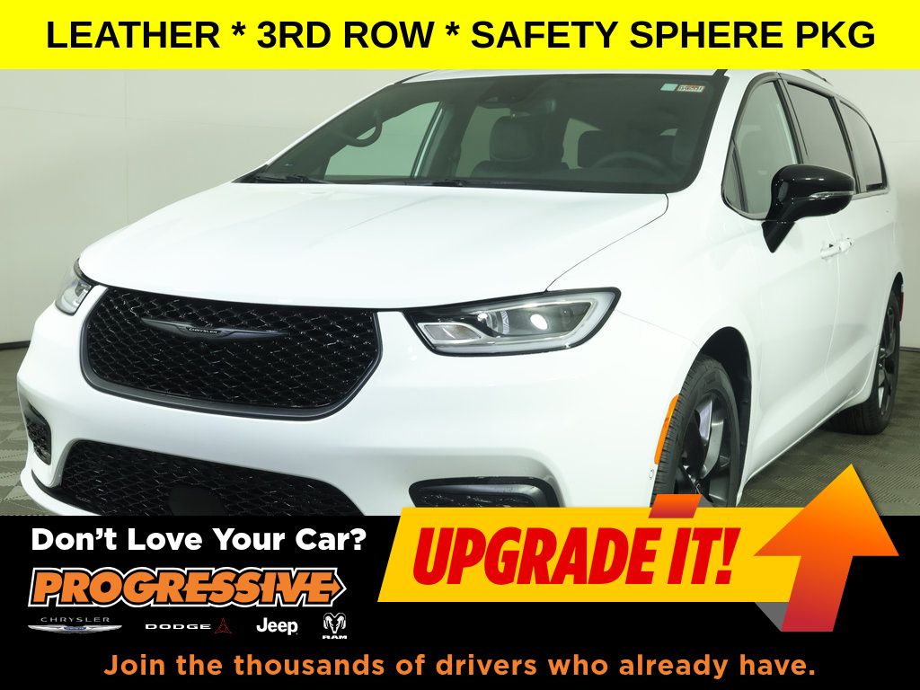 2026 Chrysler Pacifica Select's photo
