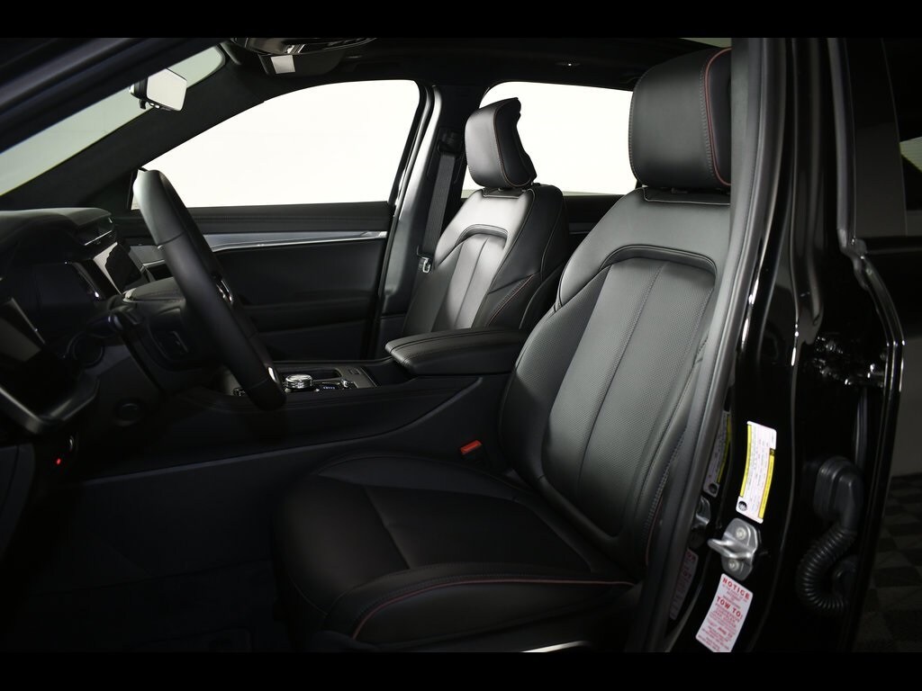 2025 Jeep Wagoneer S Launch Edition photo 4