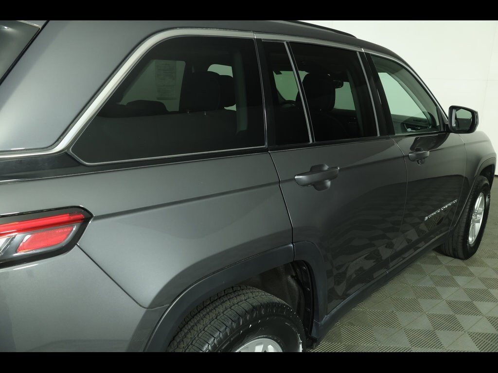Used 2023 Jeep Grand Cherokee Laredo SUV