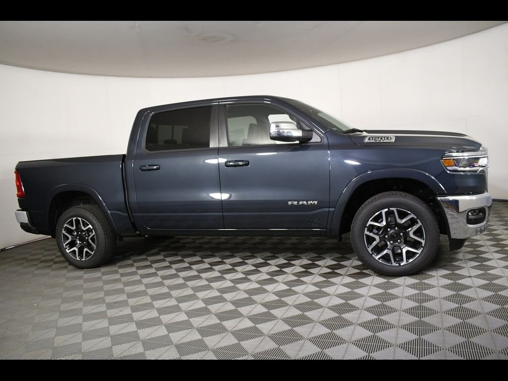 2025 Ram 1500 Laramie photo 2