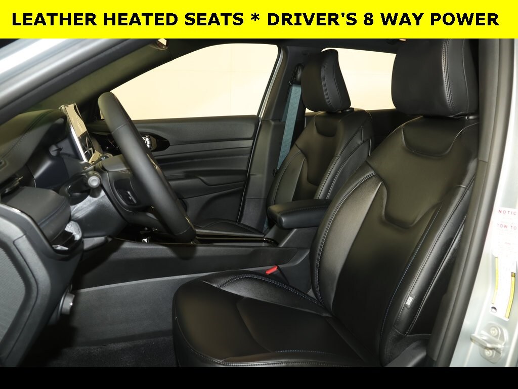 2026 Jeep Compass Limited Altitude photo 2