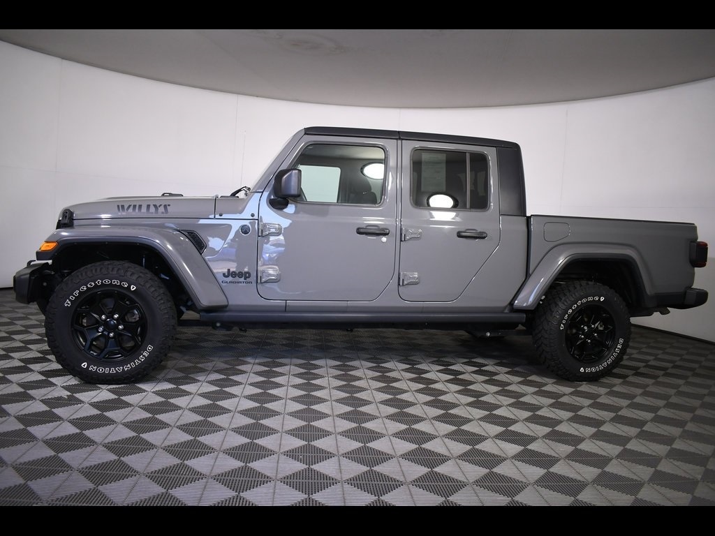 Used 2021 Jeep Gladiator WILLYS with VIN 1C6HJTAG2ML558411 for sale in Massillon, OH