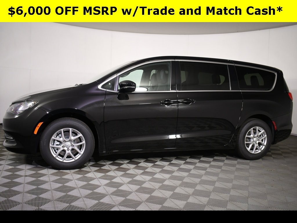 2025 Chrysler Voyager LX's photo