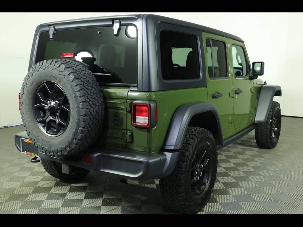 2024 Jeep Wrangler Willys photo 2