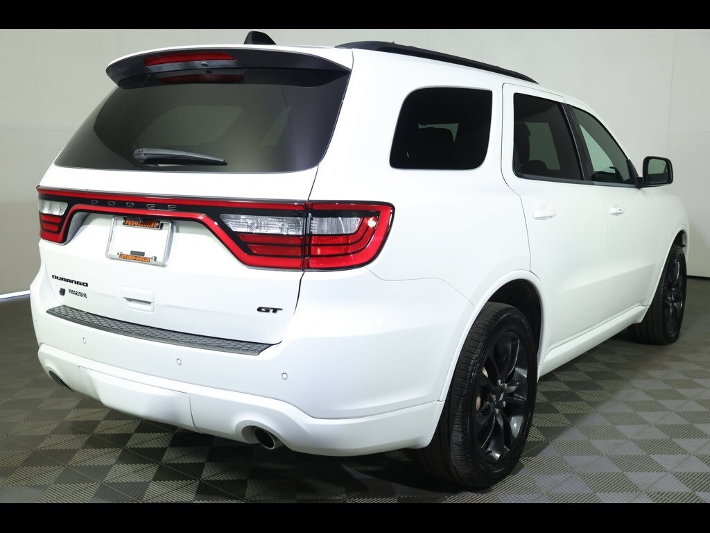 2023 Dodge Durango GT Plus photo 2