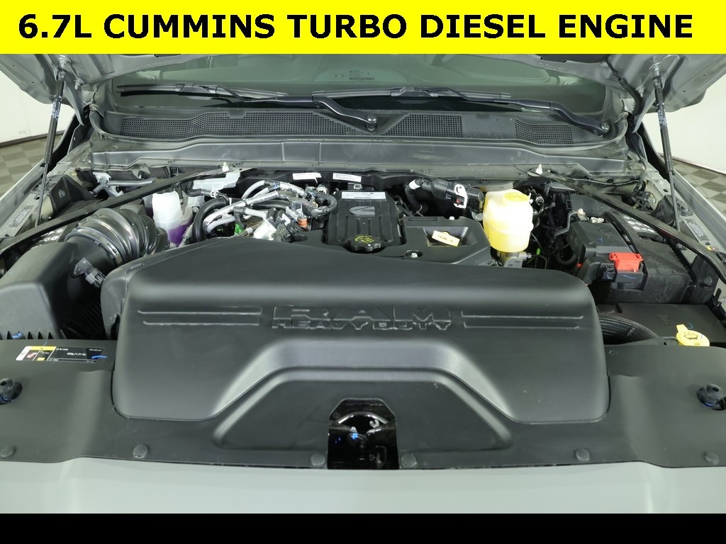 New 2026 Ram 2500 LIMITED CREW CAB 4X4 6'4 BOX Pickup