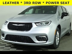 2026 Chrysler Pacifica SELECT Passenger Van