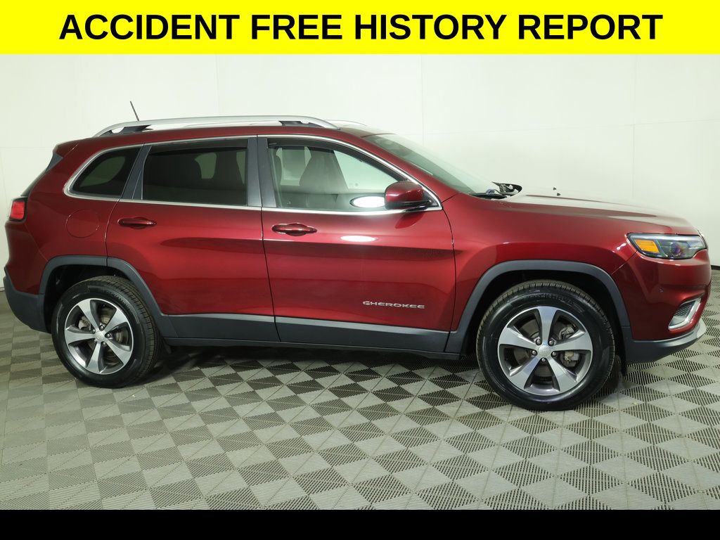 Used 2020 Jeep Cherokee Limited with VIN 1C4PJMDX2LD578561 for sale in Massillon, OH