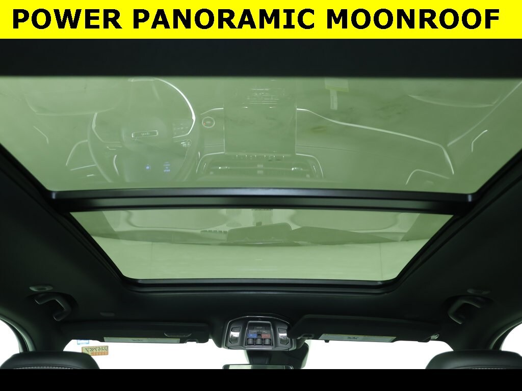 2025 Jeep Grand Cherokee Limited photo 2