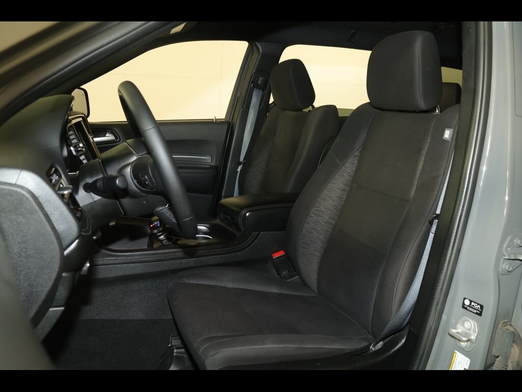 2023 Dodge Durango SXT photo 3
