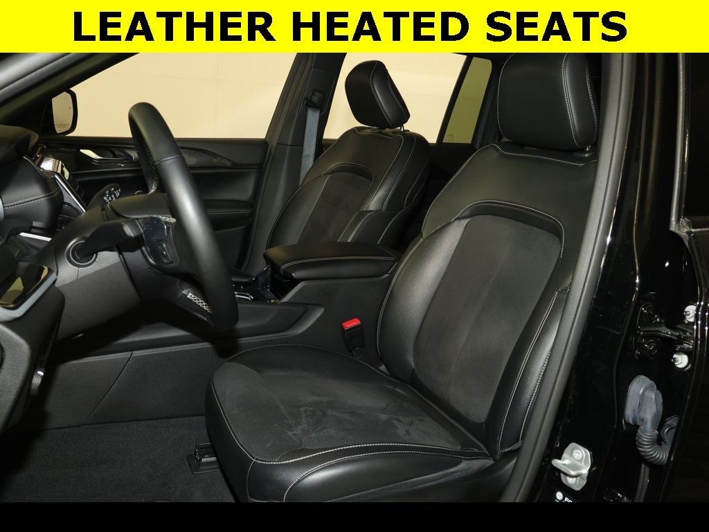 Used 2022 Jeep Grand Cherokee Altitude SUV