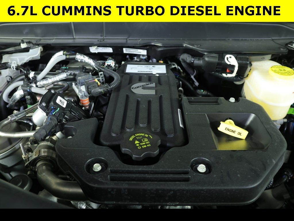 New 2026 Ram 3500 BIG HORN CREW CAB 4X4 8' BOX Pickup