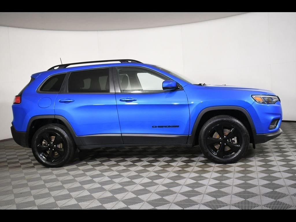 Used 2021 Jeep Cherokee Altitude with VIN 1C4PJMLB2MD222473 for sale in Massillon, OH