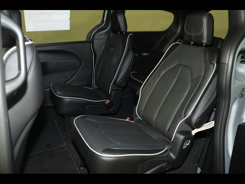 2026 Chrysler Pacifica Limited - Photo 26