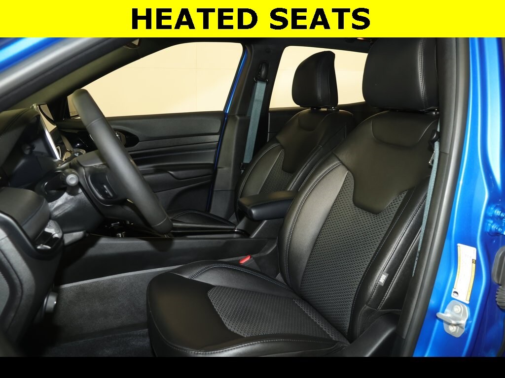 2025 Jeep Compass Latitude Altitude photo 3