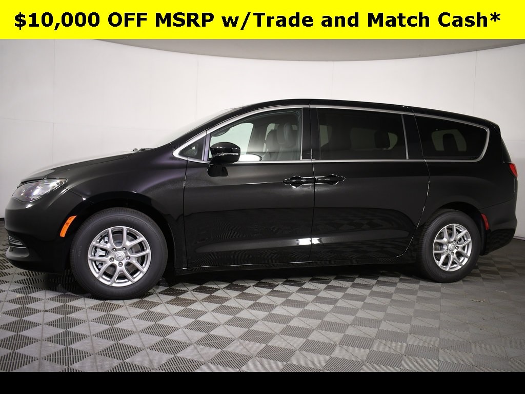 2025 Chrysler Voyager LX