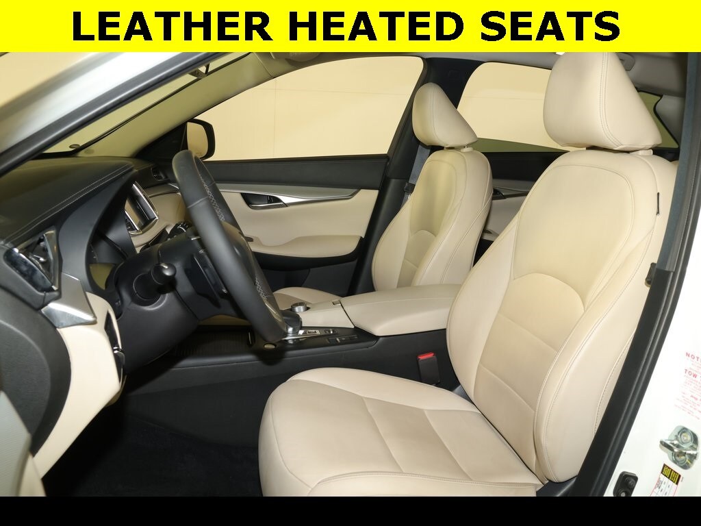2021 Infiniti QX50 Luxe photo 3