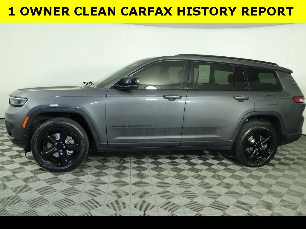 2021 Jeep Grand Cherokee Altitude photo 3