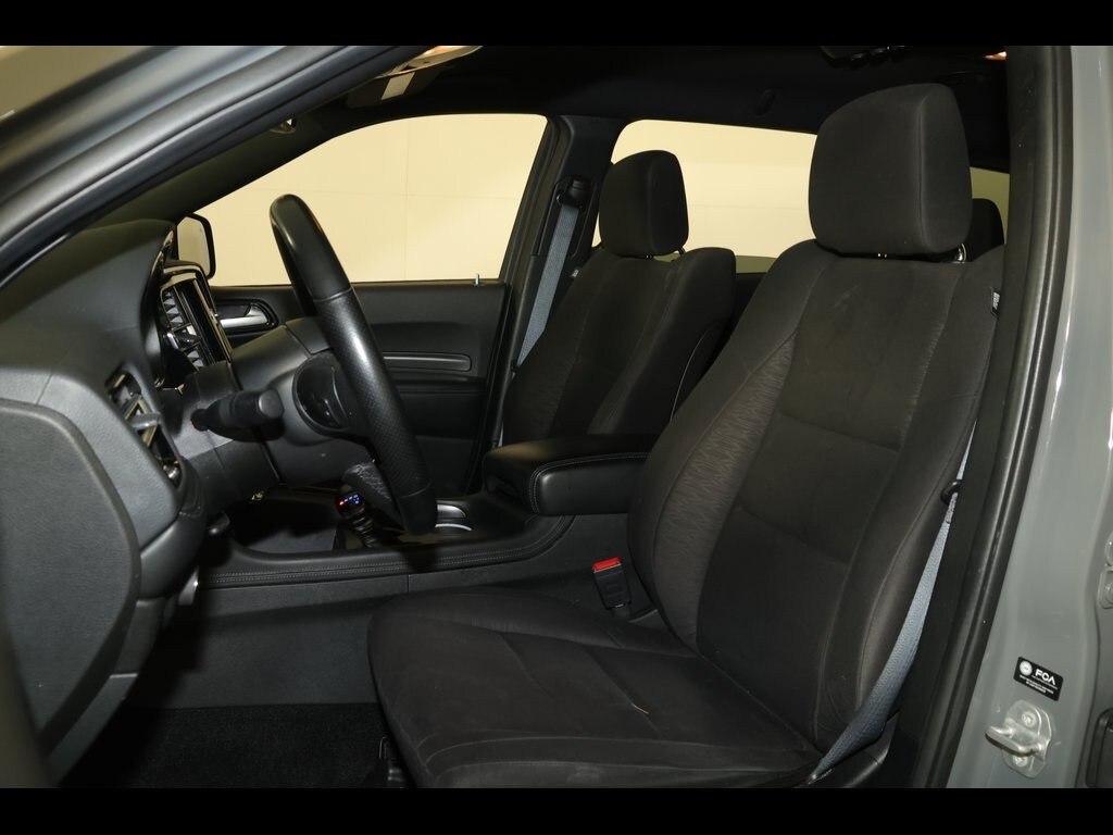 2022 Dodge Durango SXT photo 2