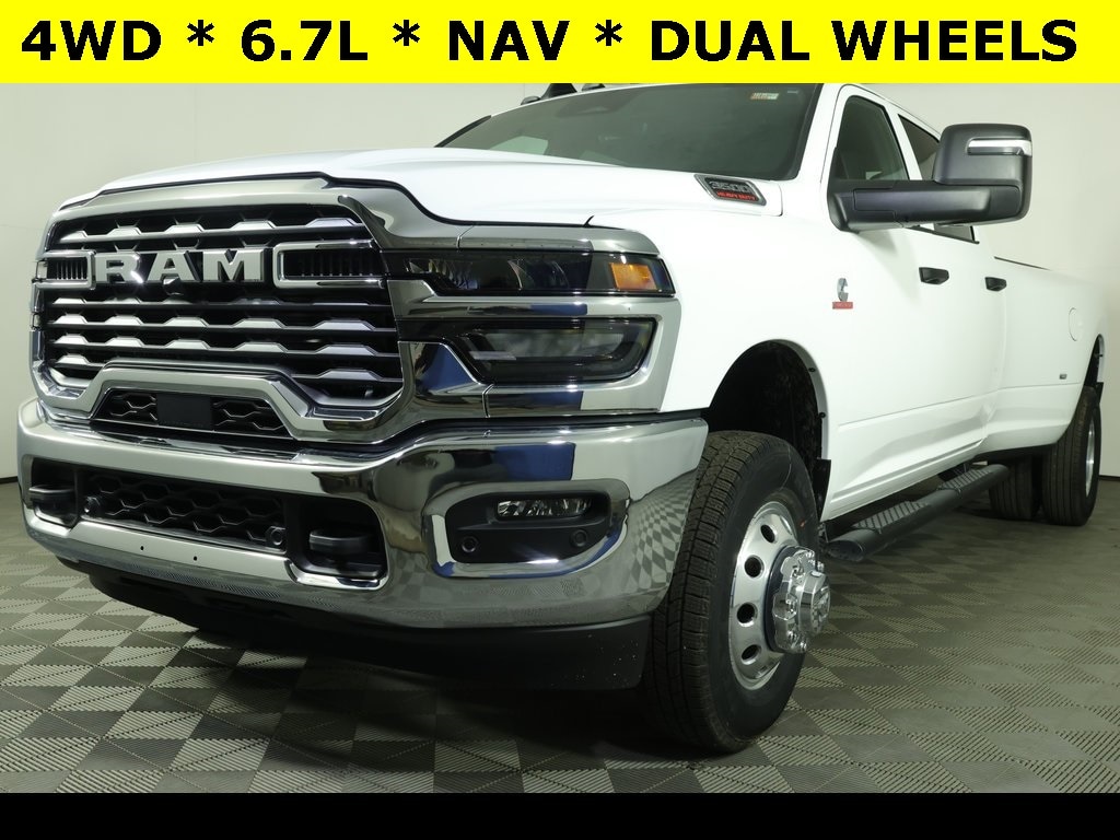 New 2026 Ram 3500 TRADESMAN CREW CAB 4X4 8' BOX Pickup