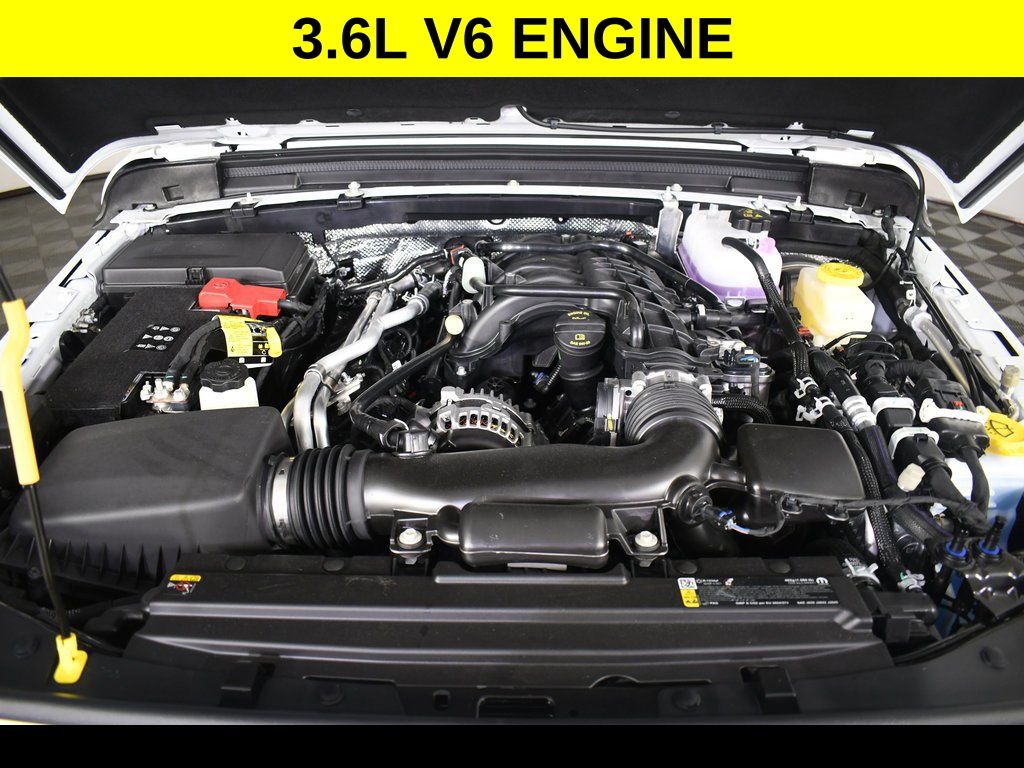 2025 Jeep Wrangler 4-Door Sahara - Photo 9