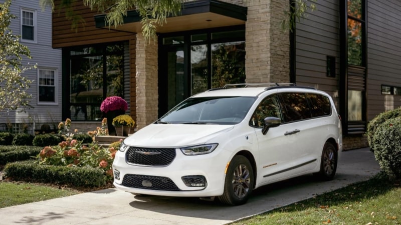 2024 Pacifica Touring L for sale near Masillon Ohio