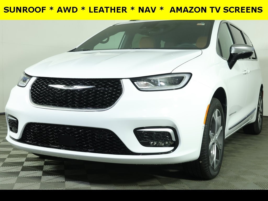 2026 Chrysler Pacifica Passenger Van 